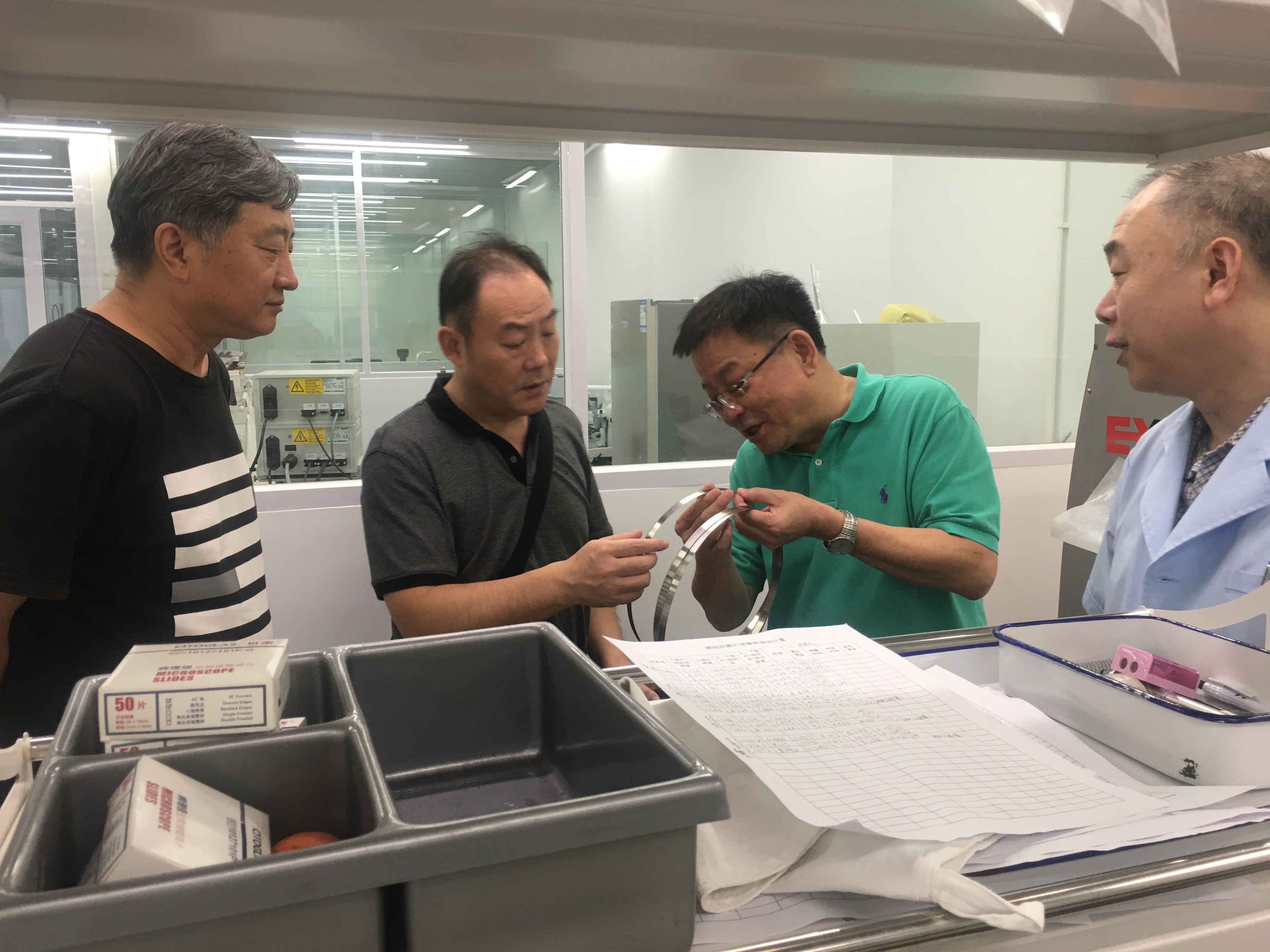 中国解剖学会秘书长周德山教授参观艾佧科技实验室